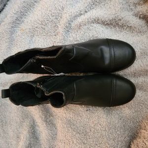 KHOMBU Size 10 M Black Vegan Leather Wedge Booties  NWT